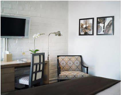 Le Petit Pali Brentwood Hotel 3*